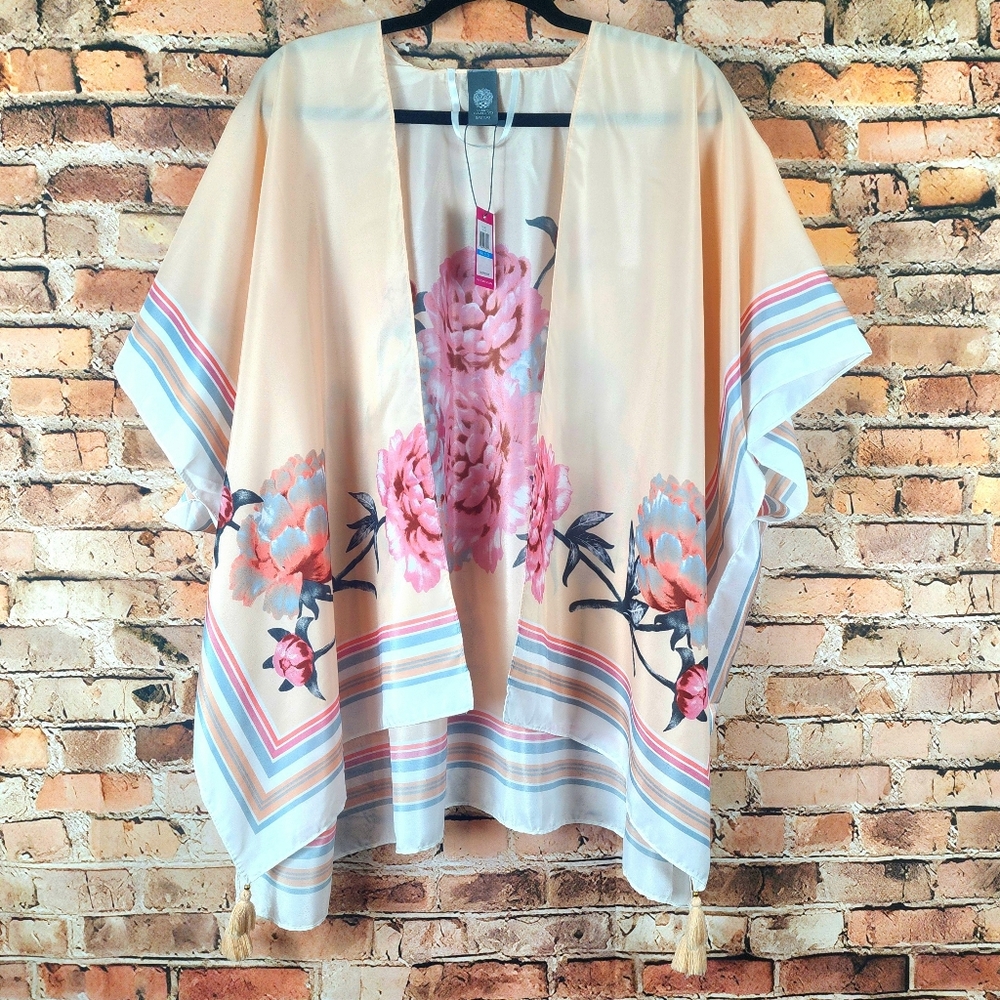 NWT Vince Camuto Blush Floral Open Front Kimono Shawl Coverup Top One Size